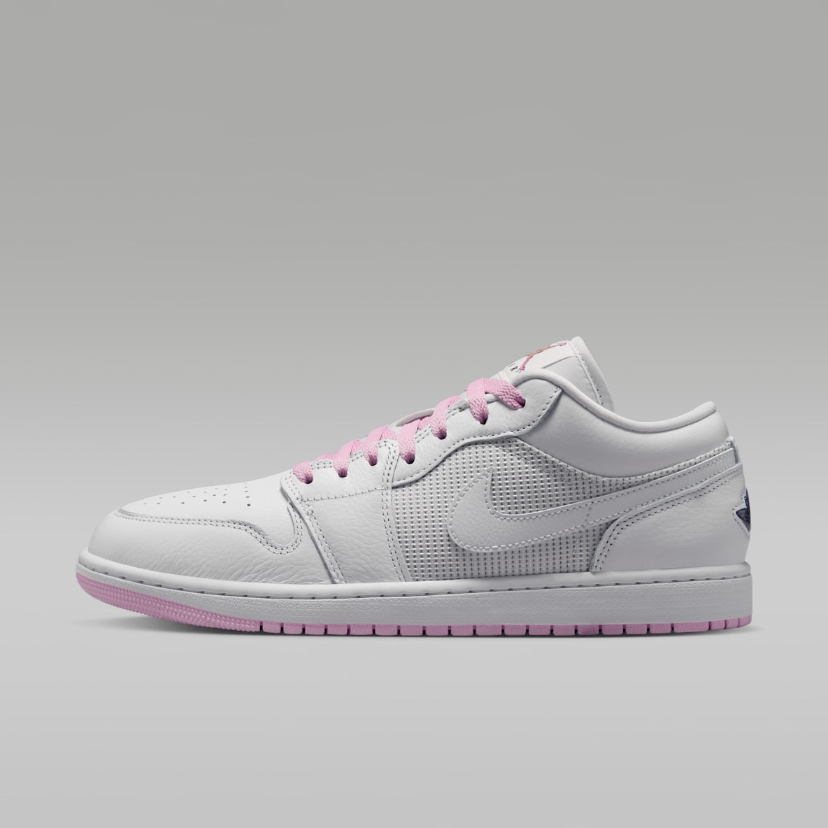 Jordan 1 White Shoes. Nike JP